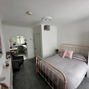 Chic & Cosy Apartment