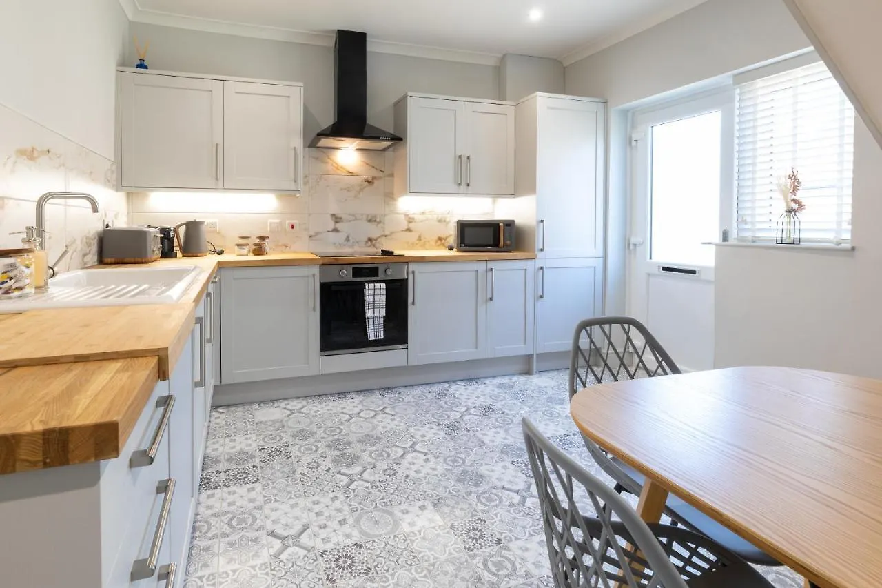 The Hideout - Free Parking Apartment Southampton 0*,  United Kingdom