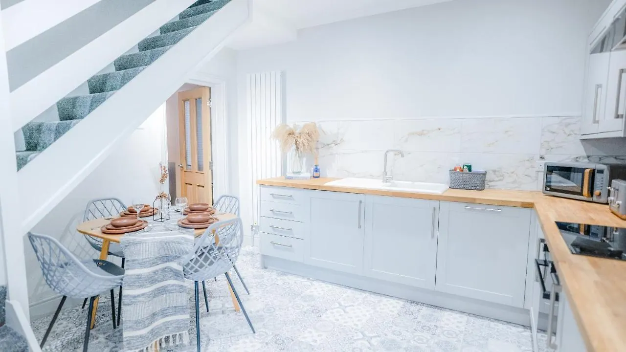 The Hideout - Free Parking Apartment Southampton 0*,
